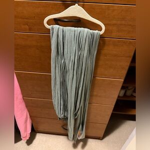 Solly Wrap - sage green